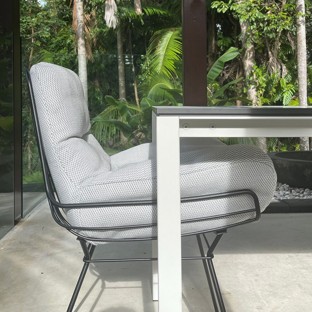 janua | S 600 outdoor table | grey + white base 220x80cm - LC