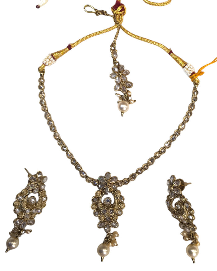 Clear / Neutral - Small Size Antique Gold Finish Necklace Set with Earrings - SLV45 Ap 0424
