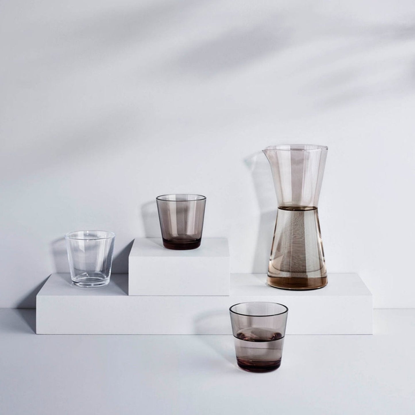 iittala | kartio pitcher | linen