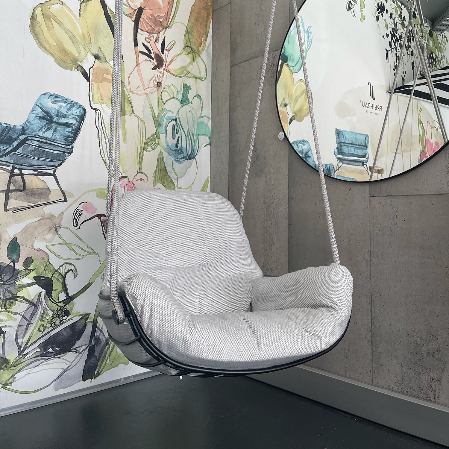freifrau | leyasol outdoor lounge swing seat | lopi ash + black frame