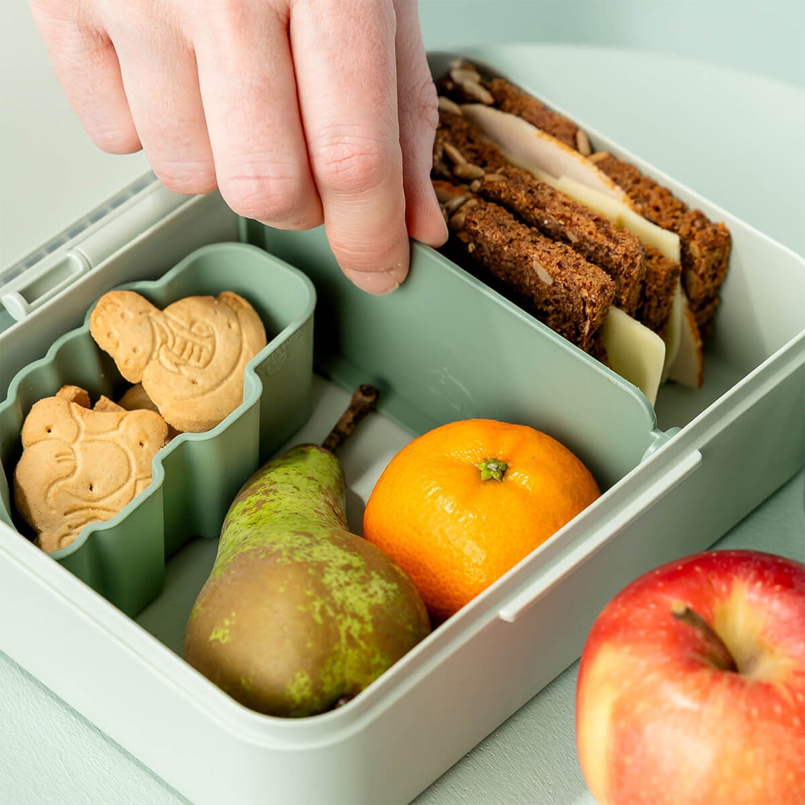 Done By Deer Lunch Box With Divider - Playground Green