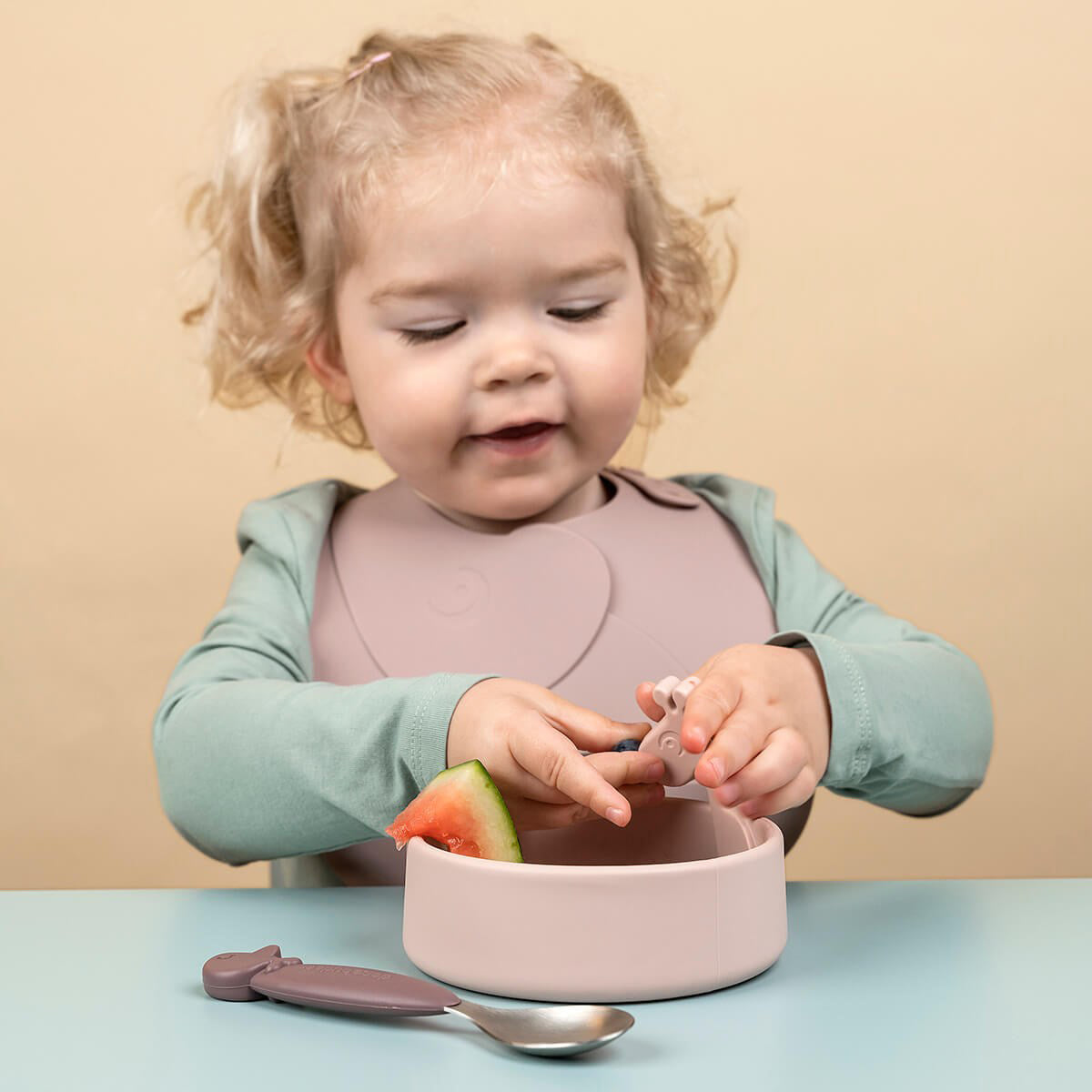 Done by Deer Friends Peekaboo Silicone Dinner Set