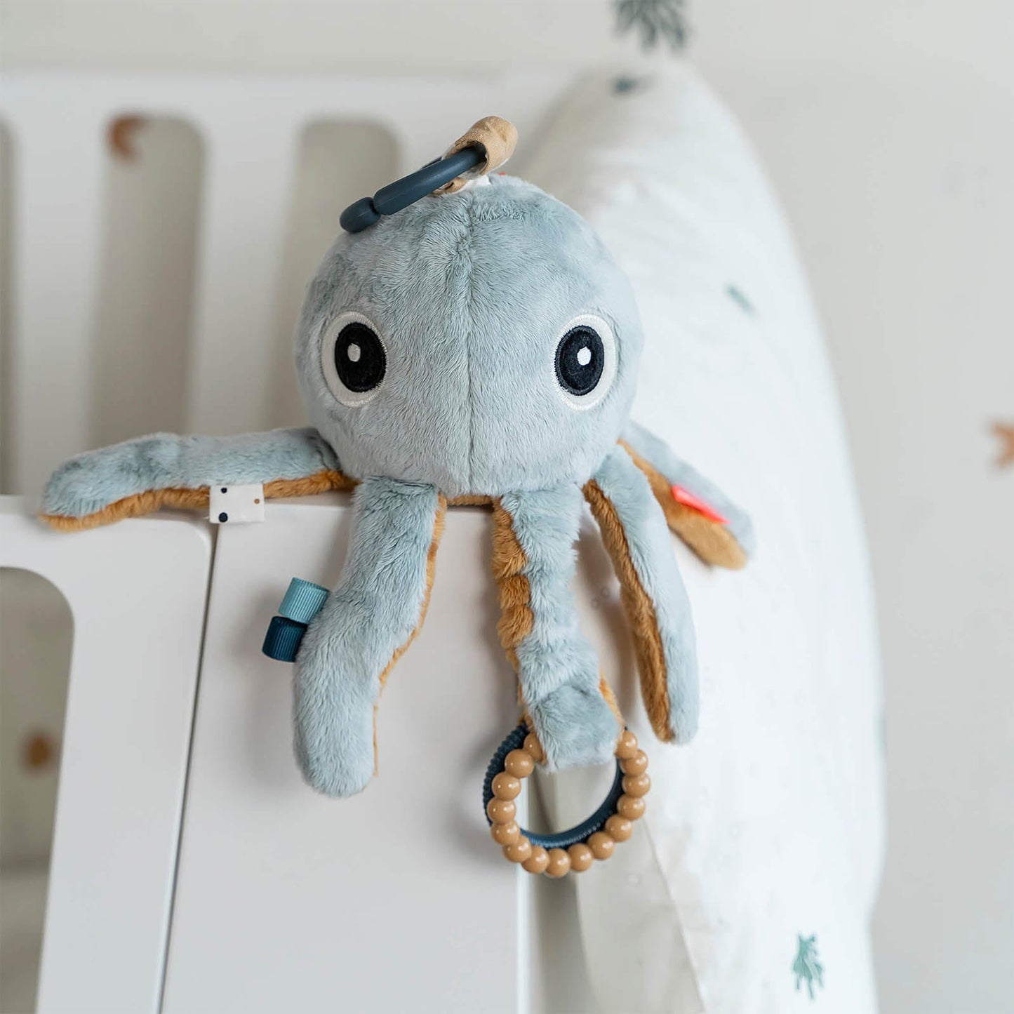 Done by Deer Jelly Activity Toy