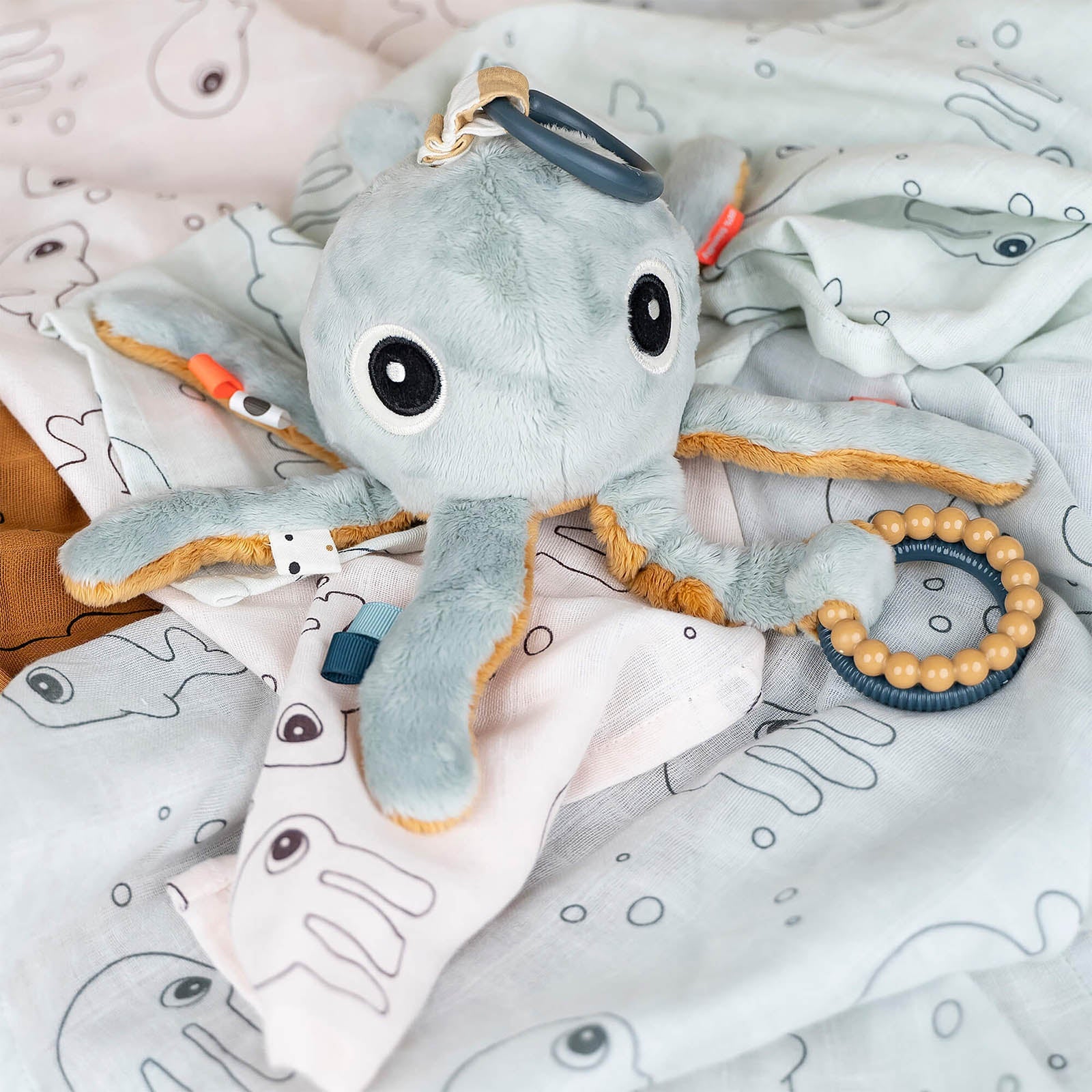 Done by Deer Jelly Activity Toy