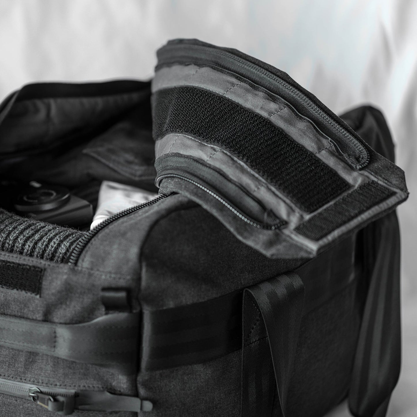afternoons with Albert | technical weekender bag | black