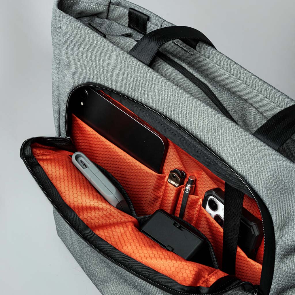 Bravo Tote V1