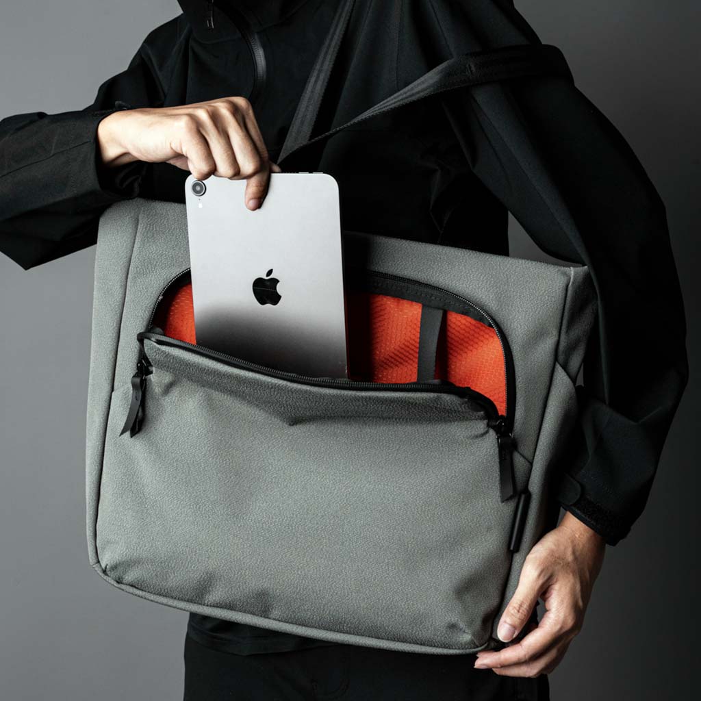 Bravo Tote V1