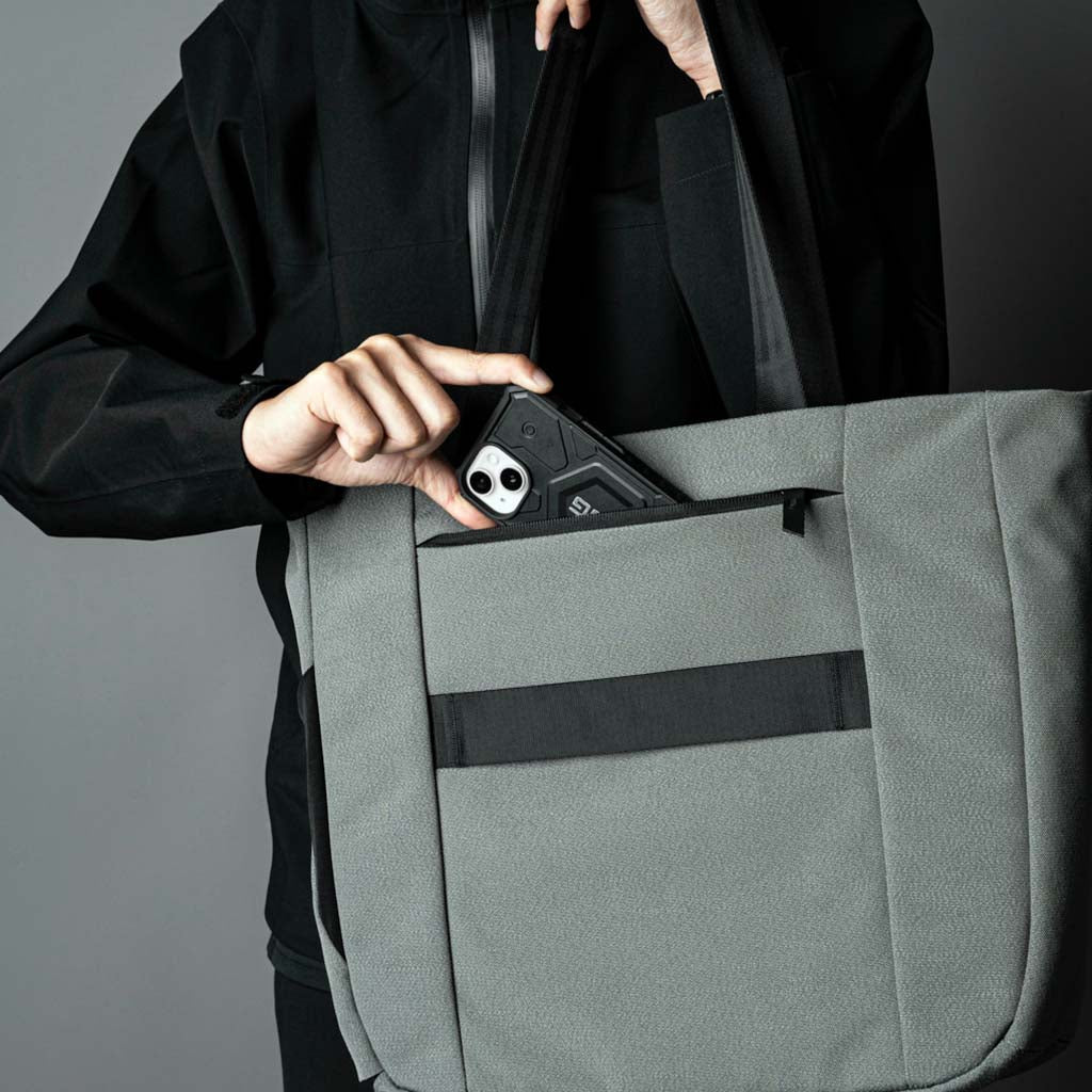 Bravo Tote V1