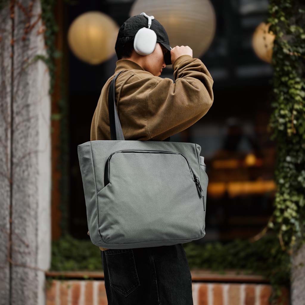 Bravo Tote V1