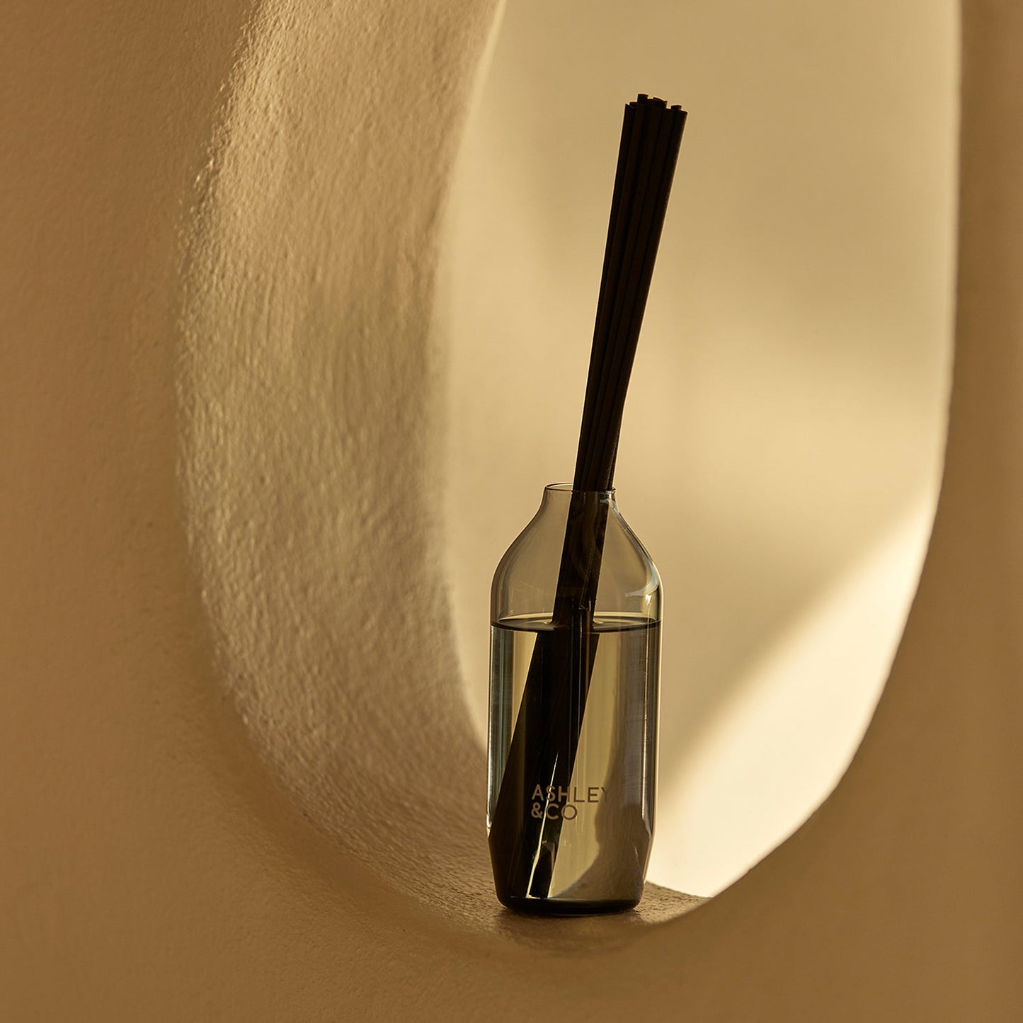 ashley + co | home perfume scent diffuser | blossom + gilt