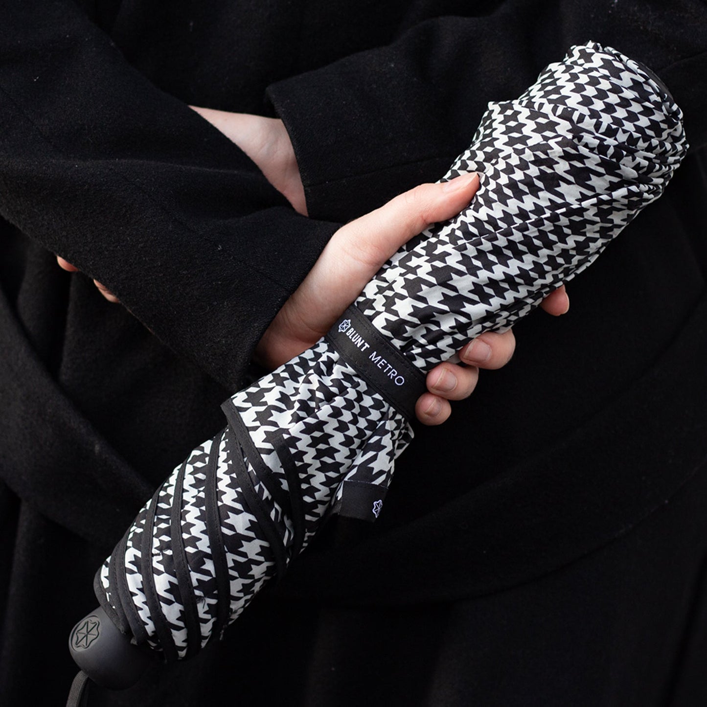 blunt | metro umbrella | houndstooth - limited edition