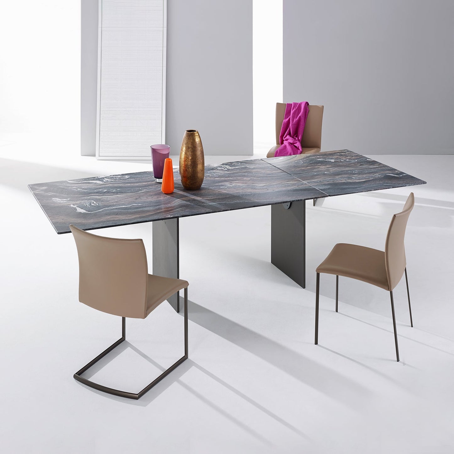 draenert | atlas table | swivel extension | belvedere stone + black base 200/280x105cm