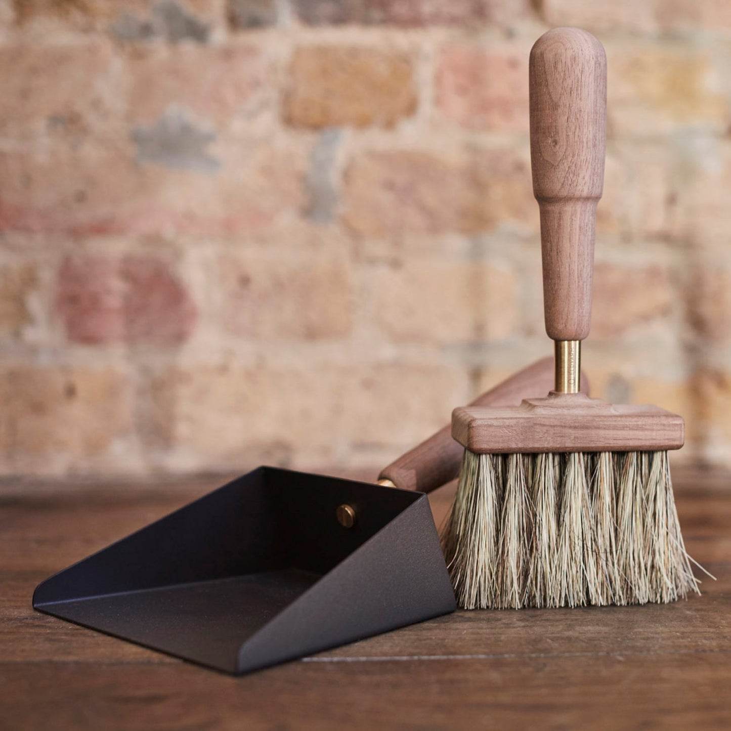 eldvarm | emma fire shovel + brush | classique