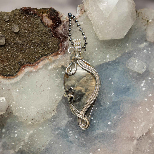 Feather Agate Wire Wrap Crystal Pendant - Grounding