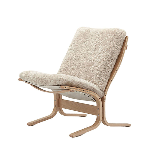hjelle | siesta ovis 302 OV chair | low back | oak + sheepskin moonlight