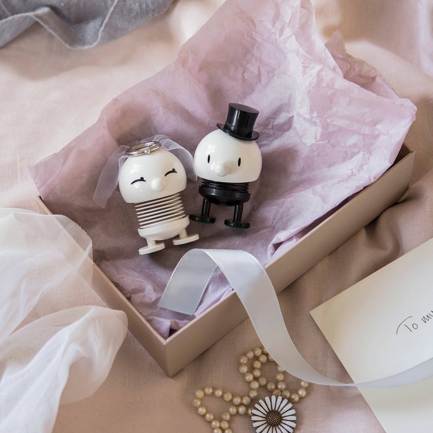 hoptimist | wedding bride | white small