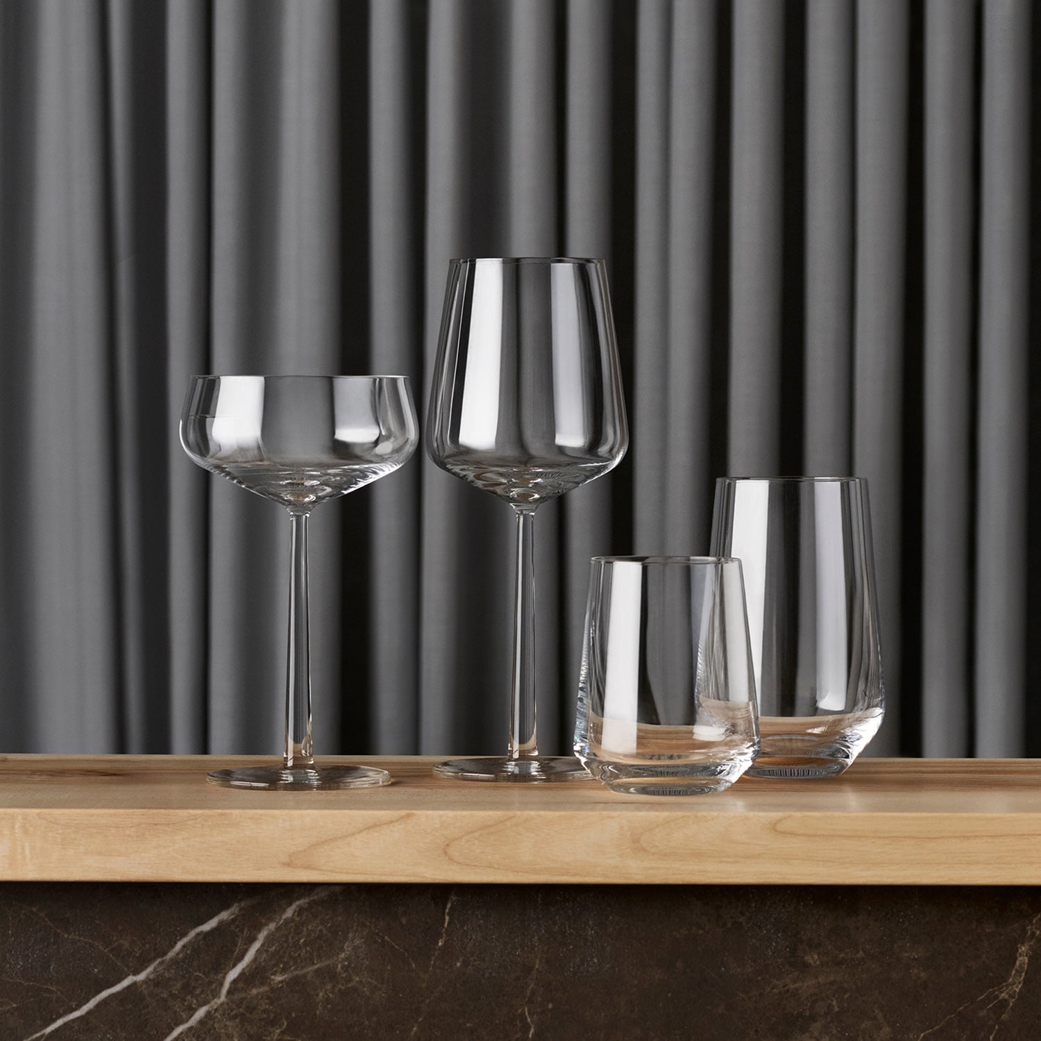 iittala | essence red wine glass | set of 2