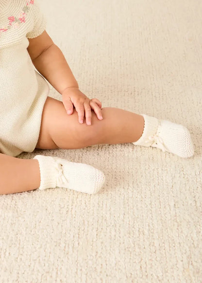 Knitted Bow Detail Cotton Booties in Cream (0-6mths) SHOES from Pepa London