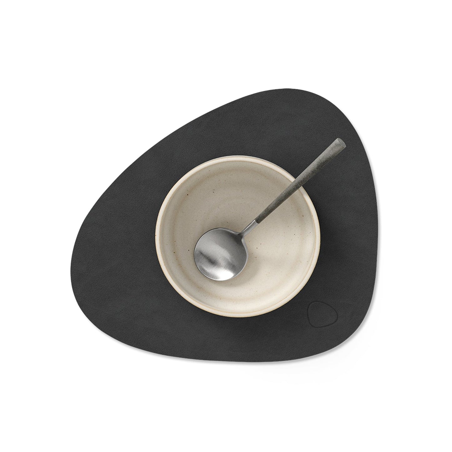 lind dna | table mat | curve small | nupo black