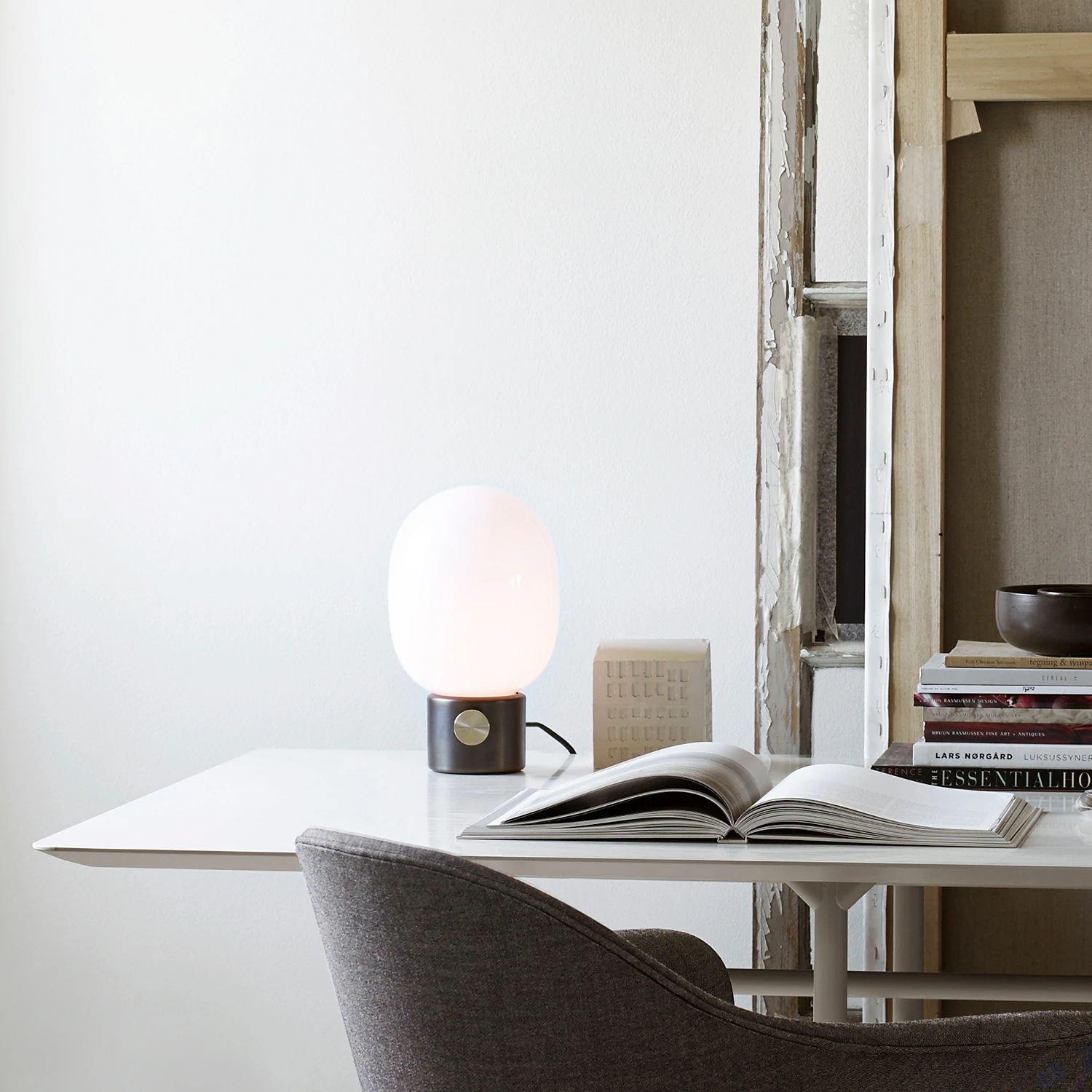 audo copenhagen (menu) | jwda table lamp small | bronzed brass