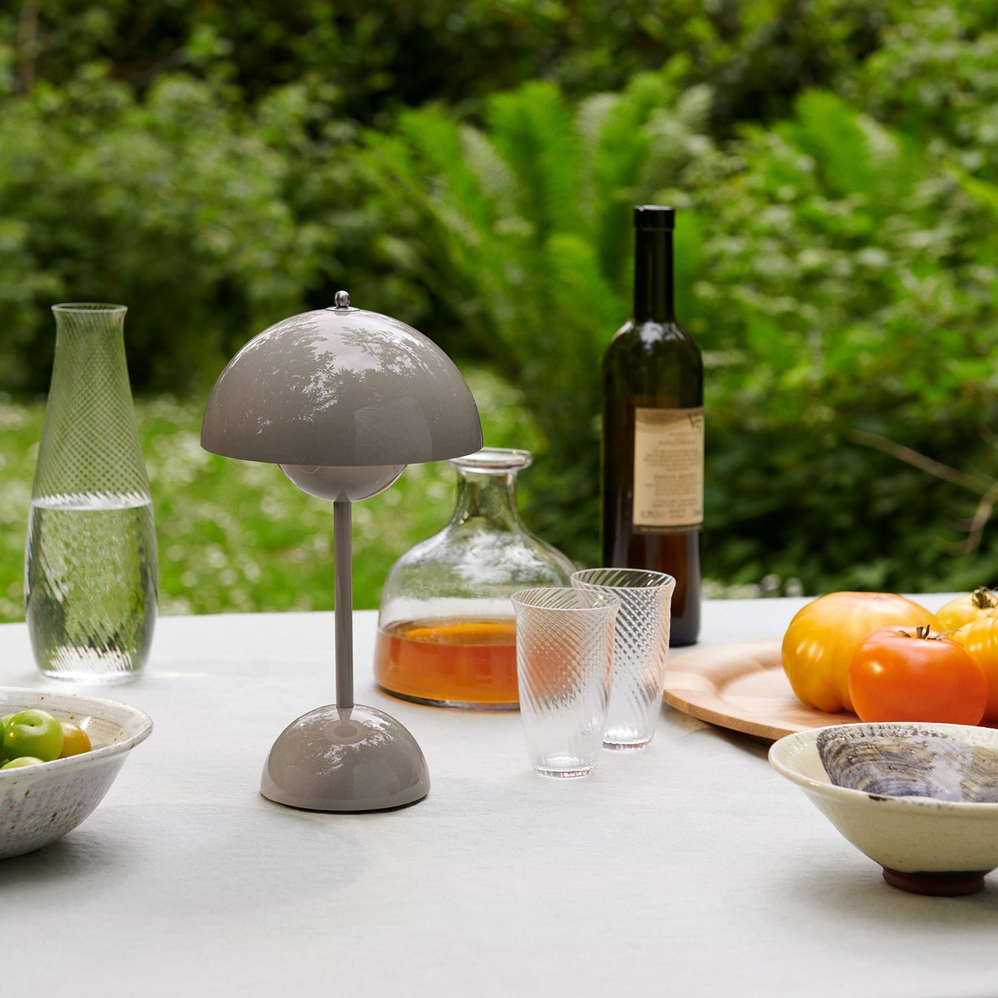 &tradition | flowerpot VP9 portable lamp | grey beige